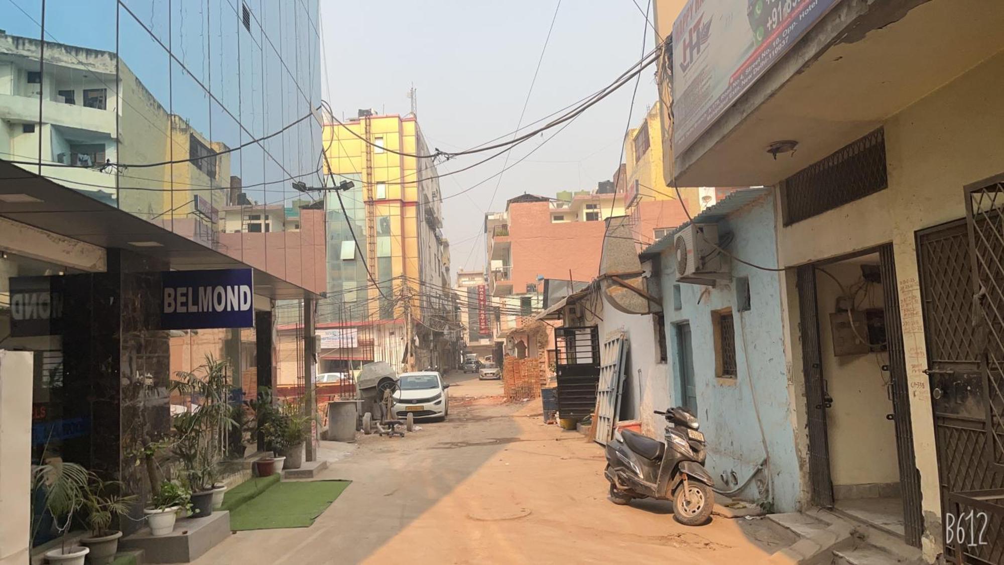 Hotel Belwood Suites - Near New Delhi Airport Nova Deli Exterior foto